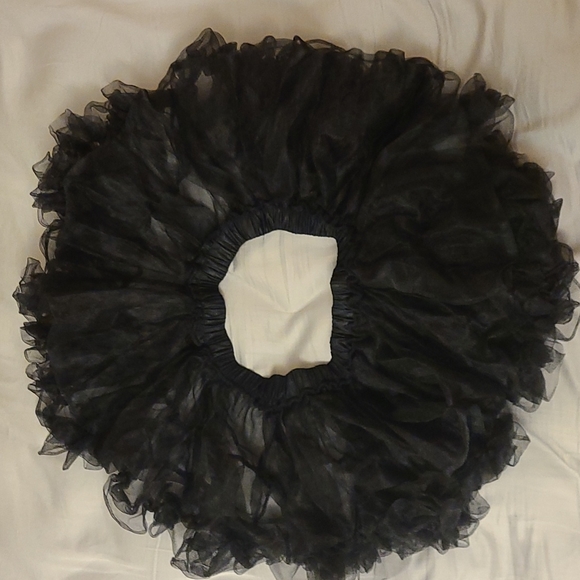 Black Tutu - Picture 5 of 5